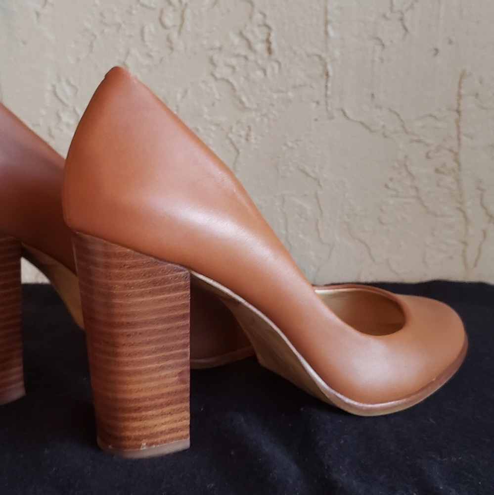 Leather shoes